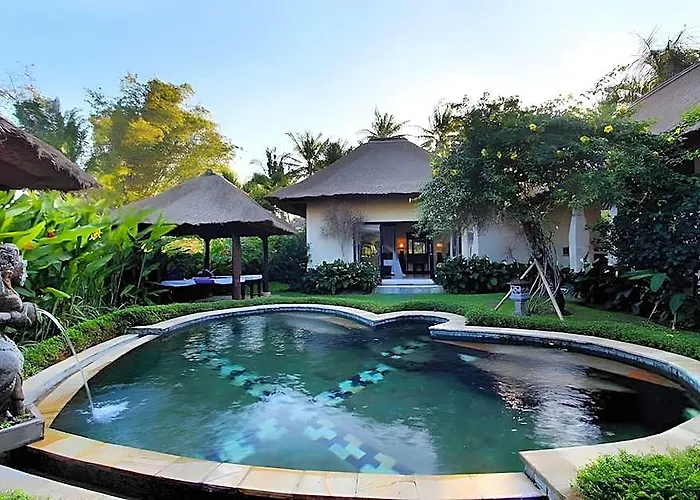 ホテル Furamaxclusive And Ubud